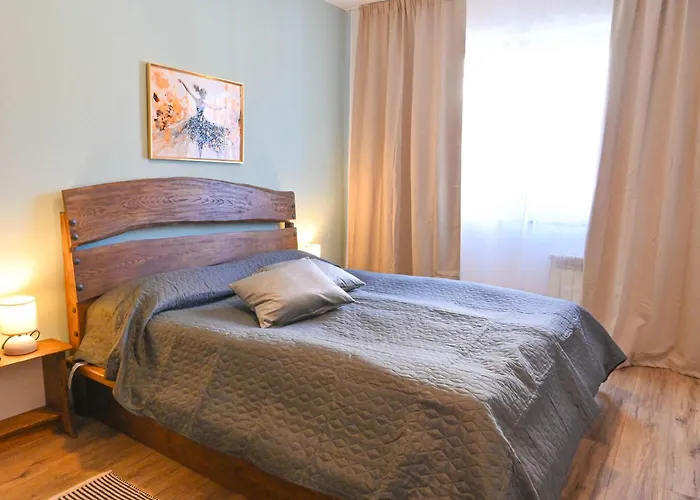 Апартамент Comfortable 2-bedroom Near The Lift By Flat Mаnаger Банско